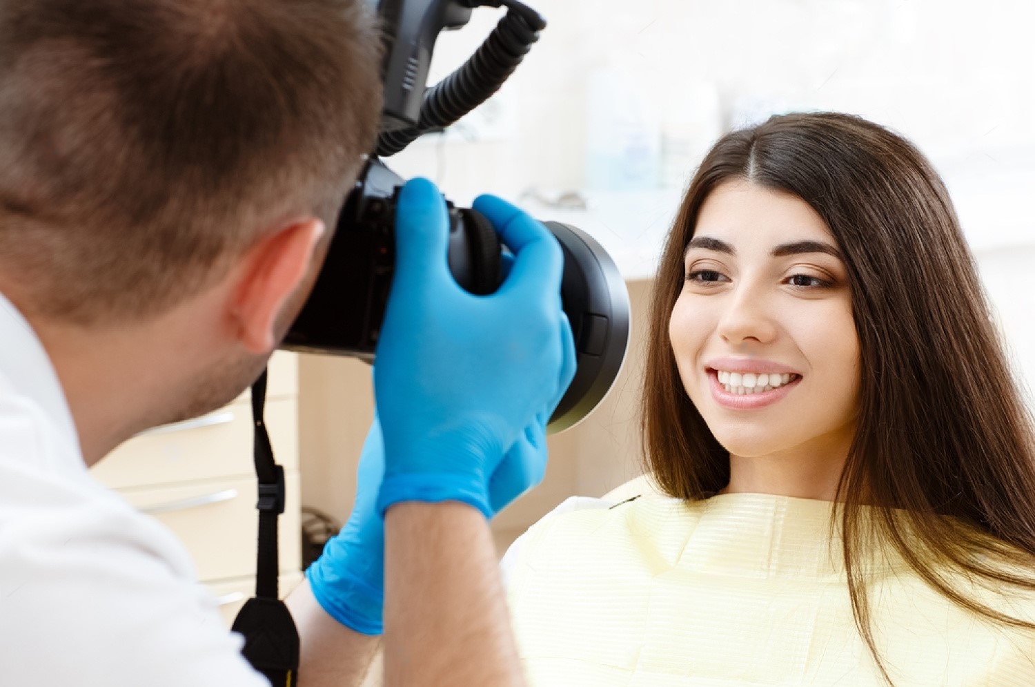 https://www.tooth-tastic.com/wp-content/uploads/2024/08/5-Snap-on-Smile.jpeg