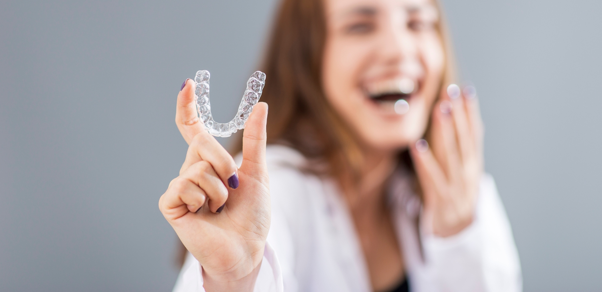 Invisalign payment plans Dubai – patient reviewing Tabby instalment schedule